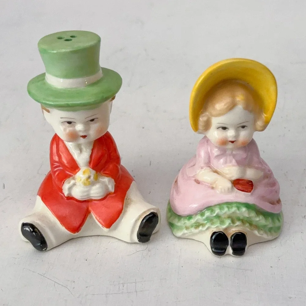 VTG MCM Ceramic Boy & Girl Salt/Pepper Shakers Japan Mid Century Cottage